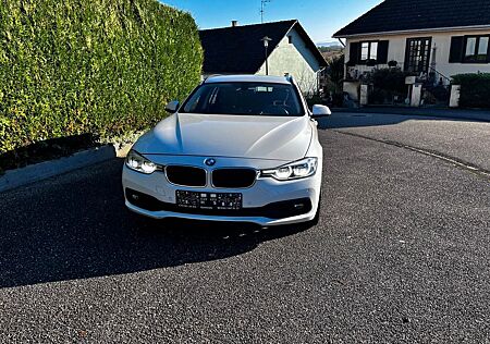 BMW 318d Touring Sport line