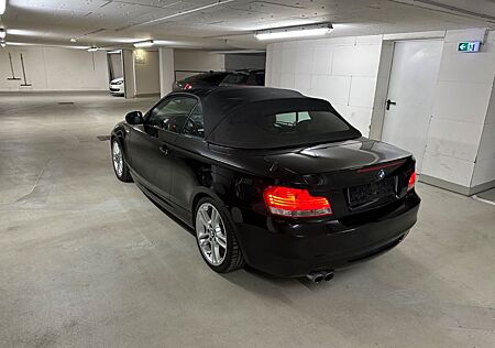 BMW 125i Cabrio - mit Original abnehmbarer AHK