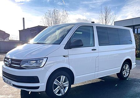 VW T6 Multivan Volkswagen Trendline sehr gepflegt *AHK LED SH*