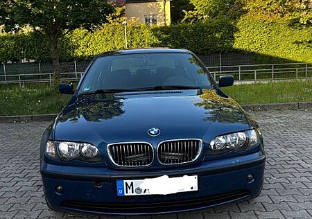 BMW 325i -