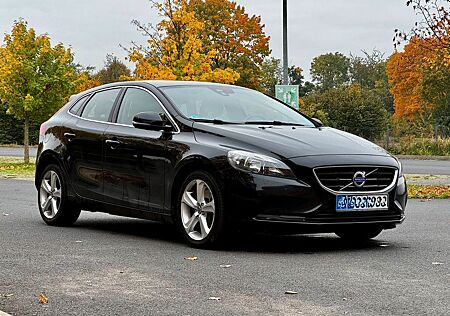 Volvo V40 D3 Geartronic Momentum