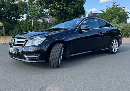 Mercedes-Benz C 250 Sport Coupé Autom. Sport