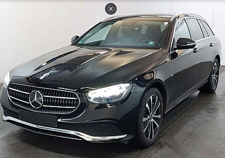 Mercedes-Benz E 300 E300de T*Avantgarde*Pano*Leder*AHK*Kamera*Navi*