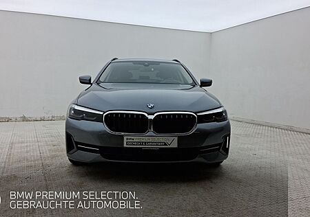BMW 530e Touring LiveCockpitProf Head-Up Kamera
