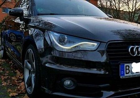 Audi A1 S tronic S line Sportback S line