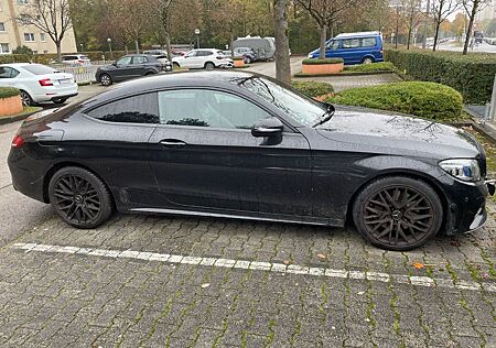 Mercedes-Benz C 300 4MATIC Autom. -