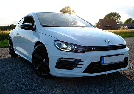 VW Scirocco Volkswagen 2.0 TSI DSG R 206kw