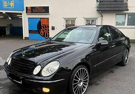 Mercedes-Benz E 240 4MATIC ELEGANCE TÜV UND INSPEKTION NEU!!!