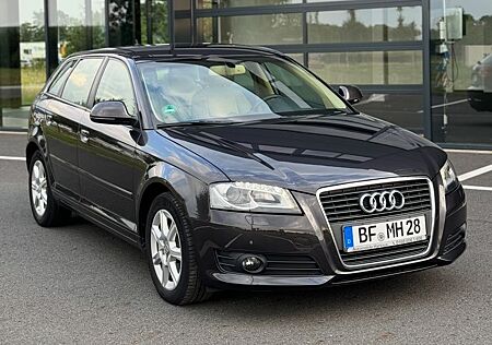 Audi A3 2.0 TDI Sportback Navi / Xenon / Automatik