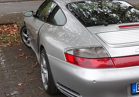 Porsche 911 Urmodell 996 4S