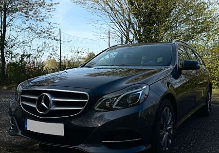 Mercedes-Benz E 220 CDI AVANTGARDE Kombi + Sonderausstattung