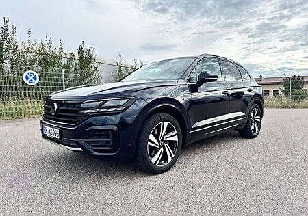 VW Touareg Volkswagen 3.0 V6 TDI 210kW 4MOT Tiptr. R-Line ...