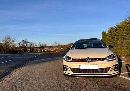 VW Golf Volkswagen 2.0 TSI OPF DSG GTI Performance GTI Per...