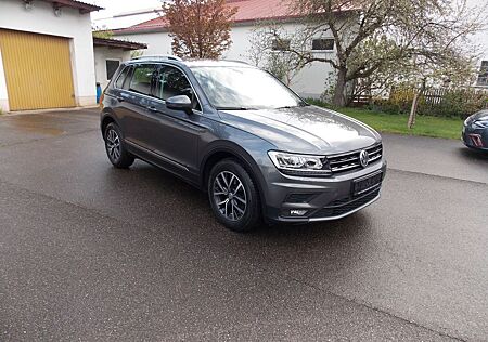 VW Tiguan Volkswagen 2.0 TDI SCR DSG,LED,AHK,Navi ,SHZ