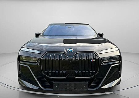 BMW i7 M70 xDrive *PanoSky*Fond-Entert*Execut.-Pack*