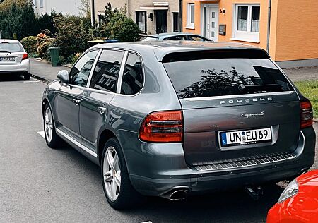 Porsche Cayenne Tiptronic S