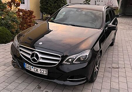 Mercedes-Benz E 220 BlueTEC 4MATIC T Autom.