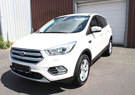 Ford Kuga Titanium-Kamera-Navi-PDC-AHK-Allwetter-