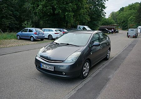 Toyota Prius 1.5-l-VVT-i Sol Sol