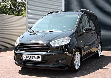 Ford Tourneo Courier 1.0 EcoBoost Titanium