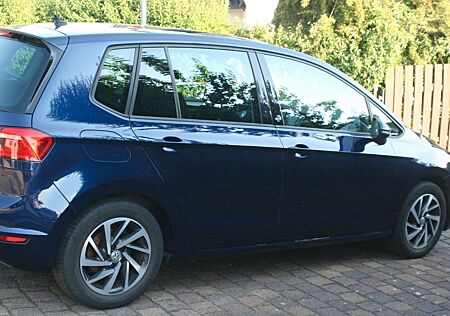 VW Golf Sportsvan Volkswagen 1.2 TSI 81kW SOUND BMT ACC