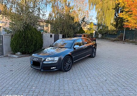Audi S8 5.2 tiptronic quattro -