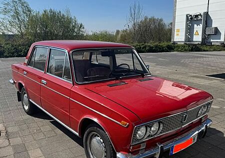 Lada 2103