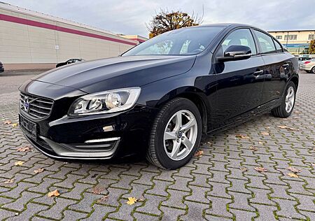 Volvo S60 D3 Automatik - NAVI + PDC