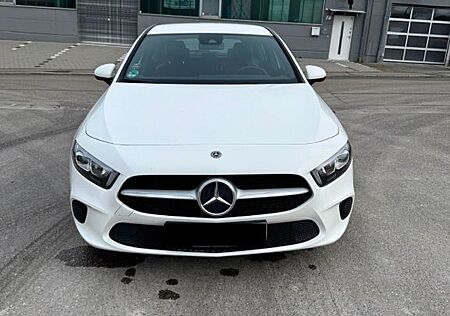 Mercedes-Benz A 250 7G-DCT