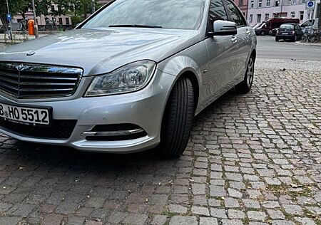 Mercedes-Benz C 200 CDI BlueEFFICIENCY -