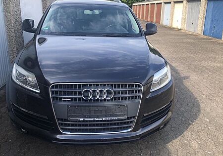 Audi Q7 3.0 TDI (DPF) quattro tiptronic -