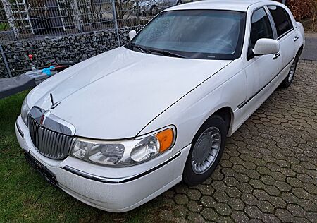 Lincoln Town Car