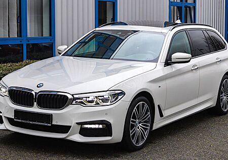 BMW 540d xDrive M-PAKET*LEDER*LED*PANO*KAMERA*AHK*