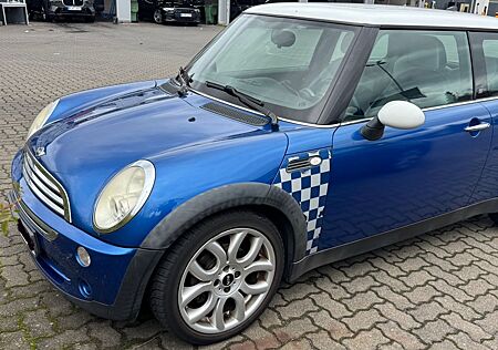 Mini Cooper Checkmate ONE
