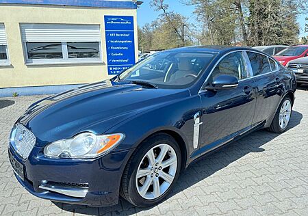 Jaguar XF 3.0 V6 Diesel Luxury Auto. Leder Navi Kamera