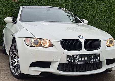 BMW M3 Coupé CARBON DACH/NAVI PRO/SHZ/DEUTSCHES AUTO