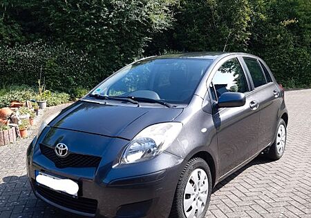 Toyota Yaris 1,33-l-Dual-VVT-i Executive Executive
