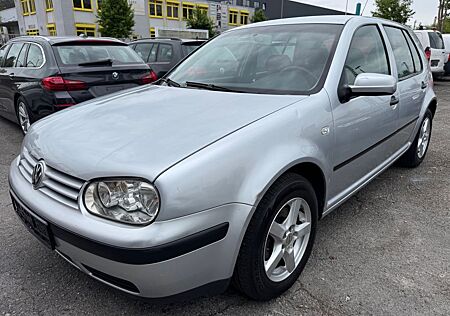 VW Golf Volkswagen 1.9TDI 74kW tiptronic Comfortline