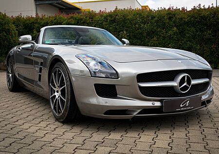 Mercedes-Benz SLS AMG 6.2 V8 Roadster