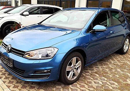 VW Golf Volkswagen VII Lim. Comfortline*BMT*KLIMAAUT*PARKLANE*