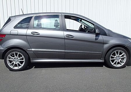 Mercedes-Benz B 180 BlueEFFICIENCY Edition Style