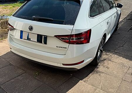 Skoda Superb 2.0 TDI SCR 140 Green tec DSG L&K Com...