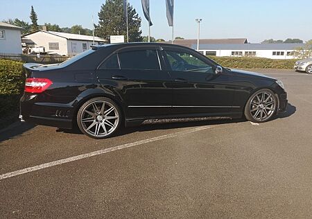 Mercedes-Benz E 500