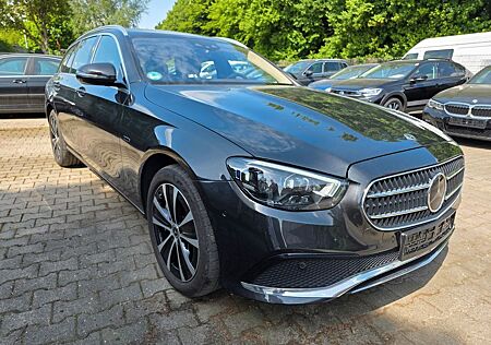 Mercedes-Benz E 300 de T-Modell/4Matic/Kamera/1 Hand/Head-up