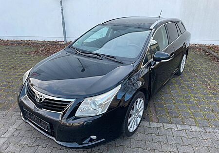 Toyota Avensis Executive 2.0/Panorama/Leder/Xenon/Voll!