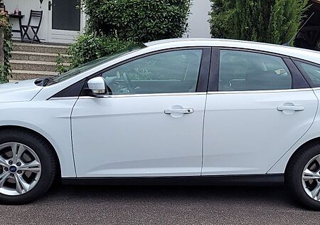 Ford Focus 1,0 EcoBoost 74kW Champions Edition Ch...