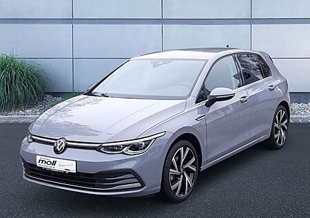 VW Golf Volkswagen Style 1.5 eTSI DSG, Navi, ACC, 18" Bergamo