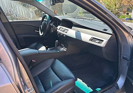 BMW 545i A touring -