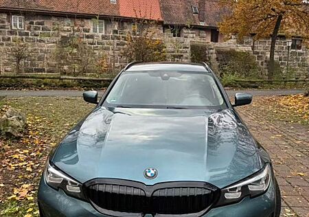BMW 318d Touring Advantage Unfallfrei mit Garantie