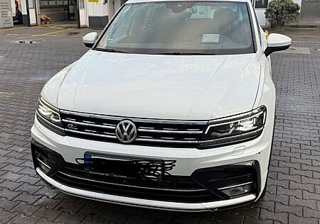 VW Tiguan Volkswagen 2.0 TDI SCR 176kW DSG 4MOTION Highlin...